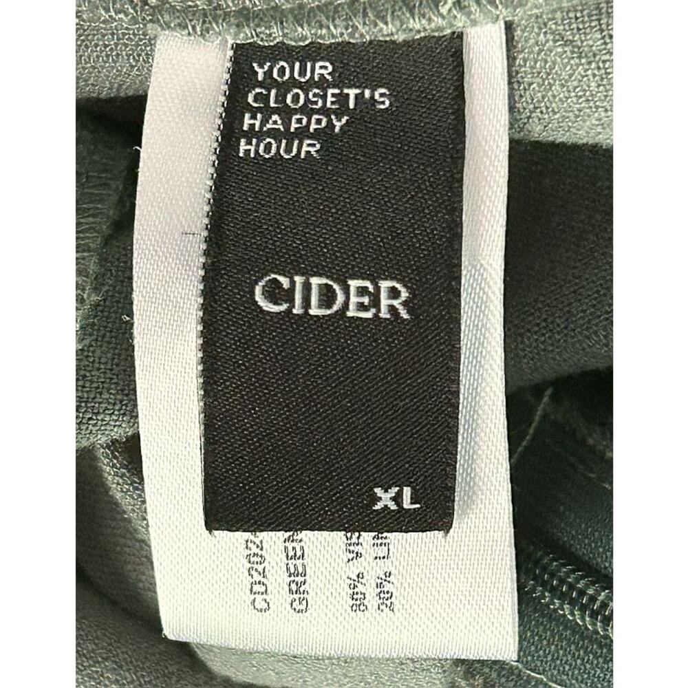 Cider Linen-Blend V-Neck Sage Green Pocket Romper Women's Size 10 - Picture 7 of 9